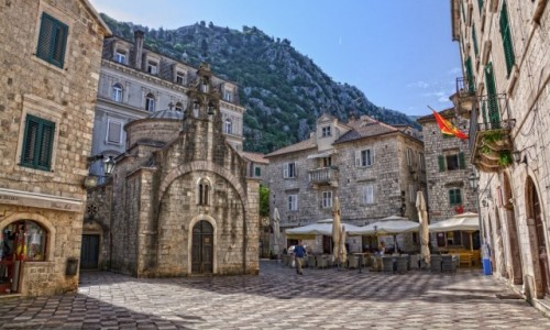 Zdjcie CZARNOGRA / - / Kotor / Koci w. ukasza XII w