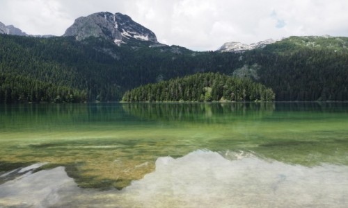 Zdjecie CZARNOGRA / Durmitor / Crno  jezero / w piknym socu...