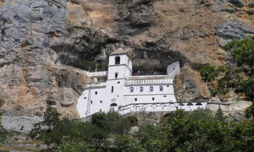 Zdjcie CZARNOGRA / dolina Zety / monastyr Ostrog / Ostrog