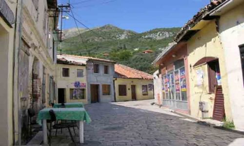 Zdjęcie CZARNOGÓRA / brak / Stary Bar / Uliczka