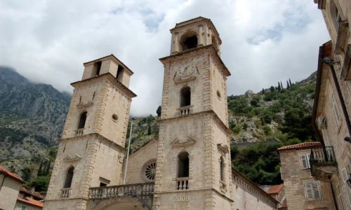 Zdjecie CZARNOGÓRA / Czarnogóra / Kotor / Kościół w Kotor