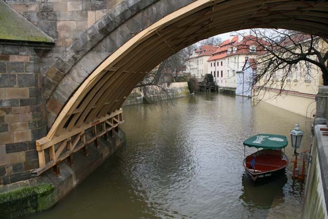 Zdjęcia: Praga, Praga, zaułek, CZECHY Zdjęcia: Praga, Praga, zaułek, CZECHY