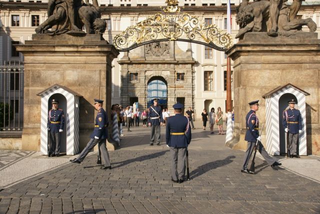 Zdjęcia: Hradczany, Praga, Zmiana warty, CZECHY Zdjęcia: Hradczany, Praga, Zmiana warty, CZECHY