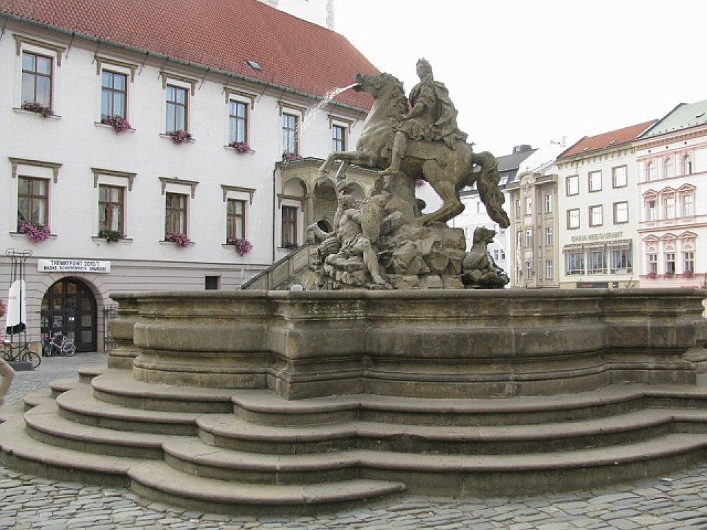 Zdjęcia: Ołomuniec, Morawy Środkowe, górny rynek, CZECHY Zdjęcia: Ołomuniec, Morawy Środkowe, górny rynek, CZECHY