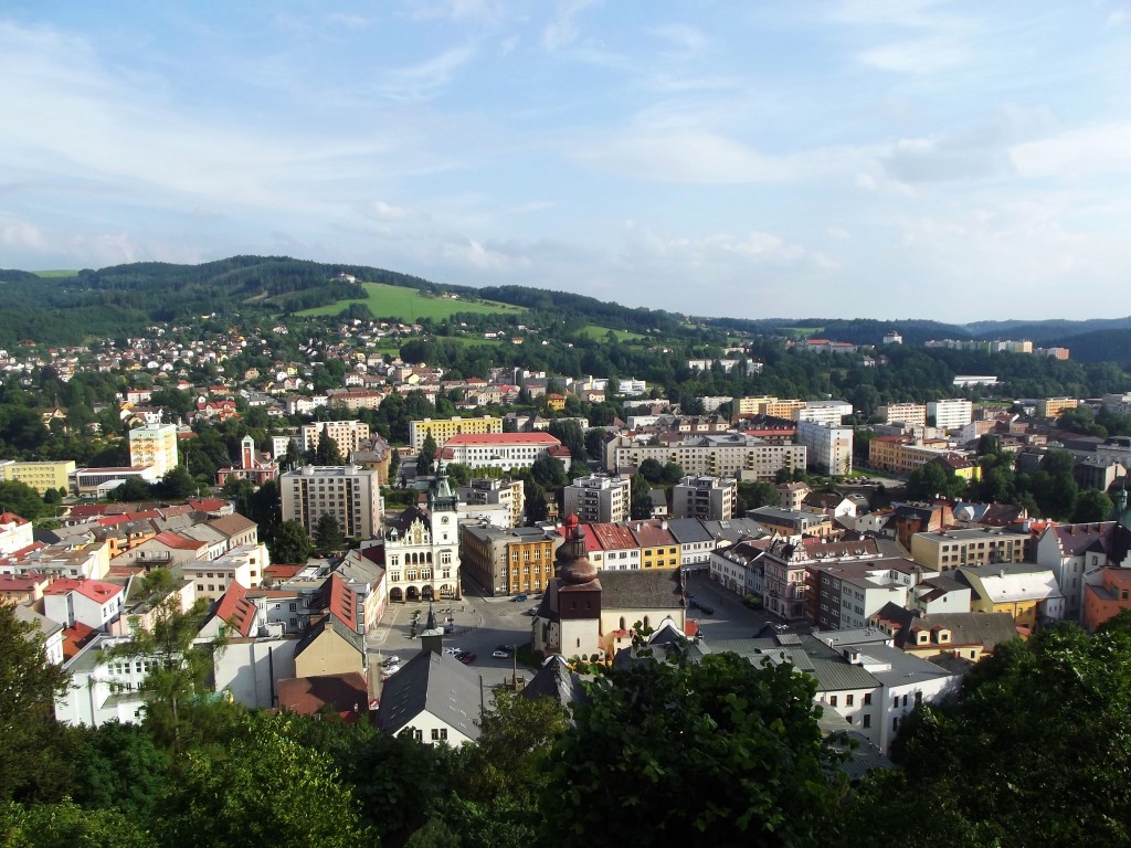 Zdjęcia: Nachod, Przy granicy z Polską, Nachod widziane ze wzgórza zamkowego, CZECHY Zdjęcia: Nachod, Przy granicy z Polską, Nachod widziane ze wzgórza zamkowego, CZECHY
