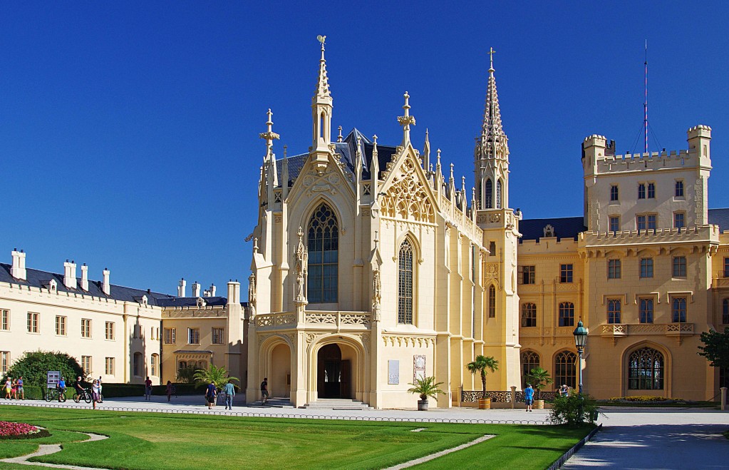 Zdjęcia: Lednice, Kraj południowomorawski, Zamek, CZECHY Zdjęcia: Lednice, Kraj południowomorawski, Zamek, CZECHY