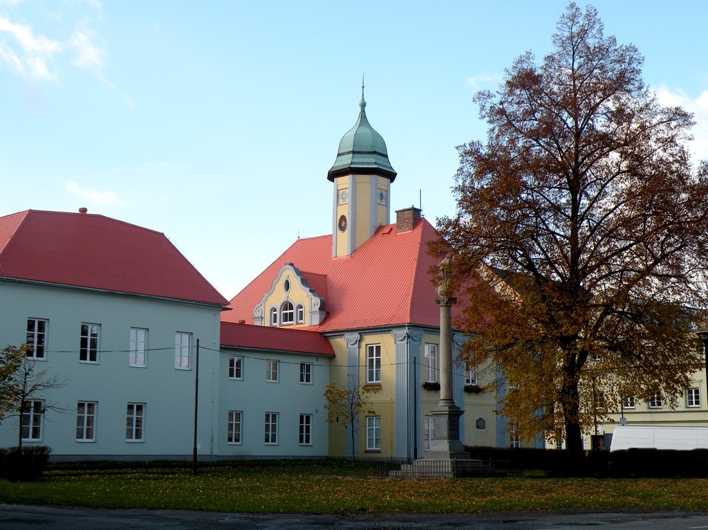 Zdjęcia: Javornik, Jeseniky, Ratusz w miasteczku, CZECHY Zdjęcia: Javornik, Jeseniky, Ratusz w miasteczku, CZECHY