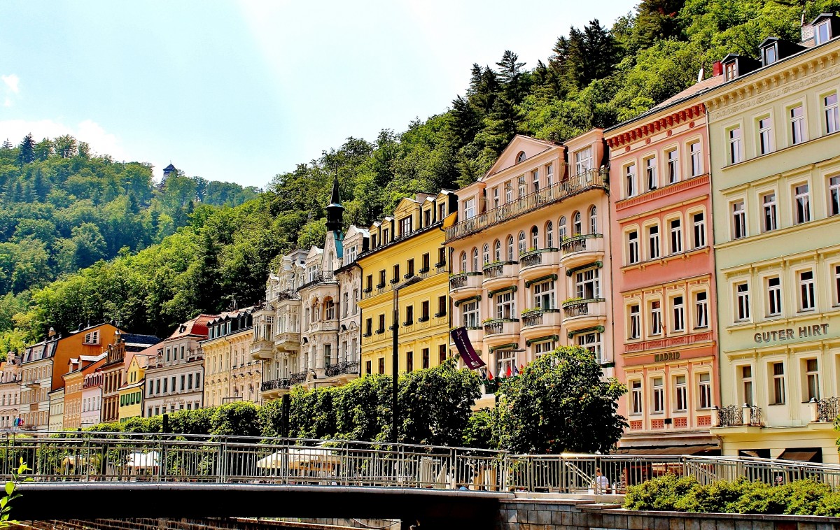 Zdjęcia: Karlowe Wary, Kraj Karlowarski, Karlowarskie kamienice, CZECHY Zdjęcia: Karlowe Wary, Kraj Karlowarski, Karlowarskie kamienice, CZECHY