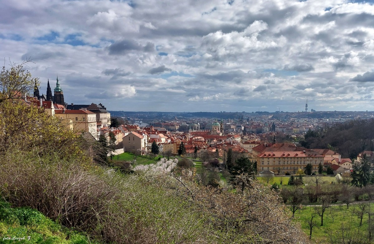 Zdjęcia: Praga., Klasztor na Strahowie., Praga sprzed klasztoru na Strahowie., CZECHY Zdjęcia: Praga., Klasztor na Strahowie., Praga sprzed klasztoru na Strahowie., CZECHY