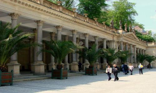 Zdjcie CZECHY / Zachodnie Czechy / Karlowe Vary / Spacerek