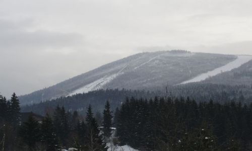 Zdjcie CZECHY / - / Harrachov / widok na wzgrze ze skoczni
