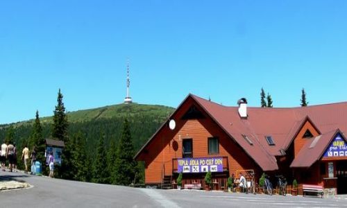 Zdjcie CZECHY / Morawy- Jesennik Wysoki / Parking przy sch. Owczarnia widok na Pradziada / JESENNIKI  I