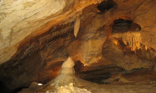 Zdjęcie CZECHY / Srodkowe Czechy / system jaskin nieopodal Berouna / Konepruskie Jaskinie