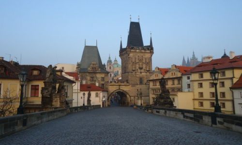 Zdjecie CZECHY / Praga / Praga / Poranny Most Karola