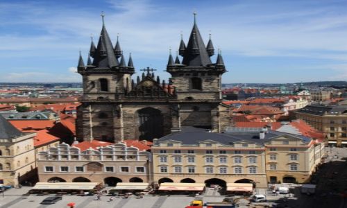 CZECHY / Praga / Wiea Ratusza Staromiejskiego / Koci Matki Boej przed Tynem