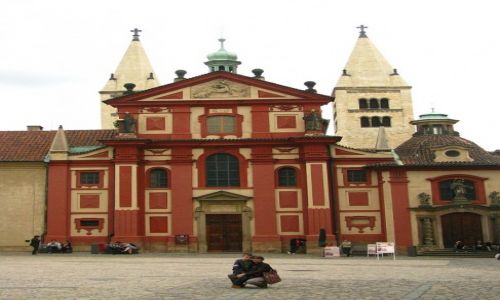 Zdjecie CZECHY / Praga / Praga / Hradczany - bazylika w. Jerzego