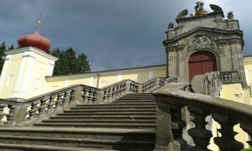 Zdjecie CZECHY / Kraliky / Kraliky / Klasztor na grze Matki Boej 