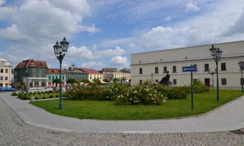 Zdjcie CZECHY / lsk Cieszyski / Karvina - Frysztat / Skwer przed frysztackim paacem
