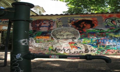 Zdjcie CZECHY / Praga / Mala Strana  / Z pomp