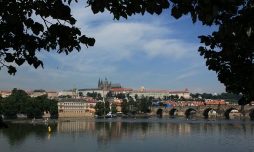 Zdjęcie CZECHY / Praga / Wełtawa  / Za rzeką