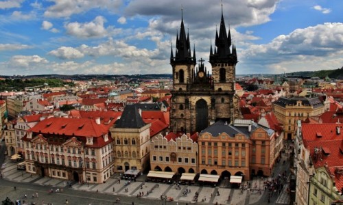 Zdjcie CZECHY / Praga / Rynek Staromiejski / Koci Matki Boej przed Tynem