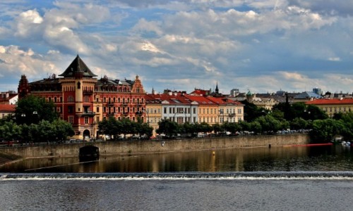 Zdj�cie CZECHY / Praga / Praga / Na prawym brzegu We�tawy