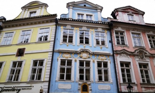 Zdjęcie CZECHY / Kraj środkowoczeski / Praga - Mala Strana / Praskie kamienice