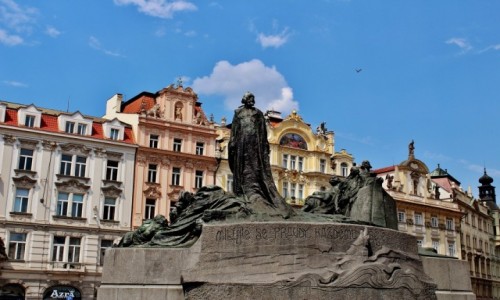 Zdjecie CZECHY / Kraj rodkowoczeski / Praga / Pomnik Jana Husa na rynku staromiejskim