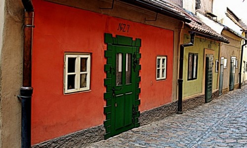 Zdjecie CZECHY / Kraj rodkowoczeski / Praga / Zota uliczka