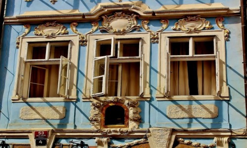 Zdjecie CZECHY / Kraj rodkowoczeski / Praga / Detale praskich kamienic