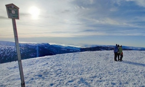 Zdj�cie CZECHY /  kraj Morawsko- �l�ski  /  Mala Moravka, okolice / Spacer po �niegu