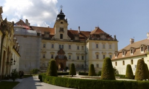 CZECHY / Morawy Poudniowe / Valtice / Valtice - zamek