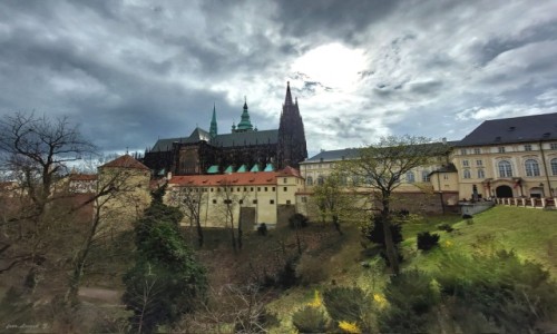 Zdjcie CZECHY / Praga. / Praga - Hradczany. / Dominat panoramy Pragi.