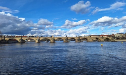 Zdjcie CZECHY / Praga. / Rejs po Wetawie. / Most Karola.