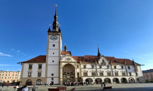Zdjcie CZECHY / Morawy. / Oomuniec. / Gotycki Ratusz XIV w.