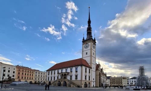 Zdjecie CZECHY / Morawy. / Oomuniec. / Ratusz na rynku.