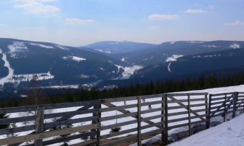 Zdjęcie CZECHY / KARKONOSZE / SKI AREAL MEDWIEDIN / BIAŁE SZALEŃSTWO