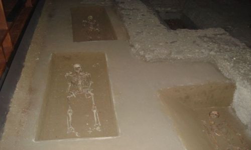 Zdjęcie CZECHY / Morawy / Mikulczyce / Groby władców