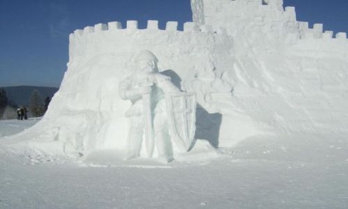 Zdjcie CZECHY / - / Harrachov / niegowa rzeba