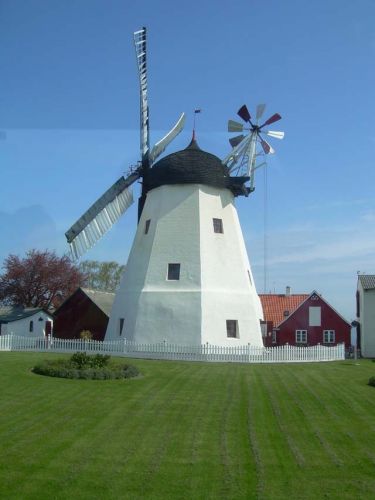 Zdjęcia: W drodze z Nexo, Bornholm, Wiatrak na Bornholmie, DANIA Zdjęcia: W drodze z Nexo, Bornholm, Wiatrak na Bornholmie, DANIA