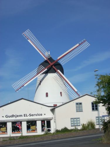 Zdjęcia: Gudhjem, Bornholm, Bornholm. Wiatrak w Gudhjem, DANIA Zdjęcia: Gudhjem, Bornholm, Bornholm. Wiatrak w Gudhjem, DANIA