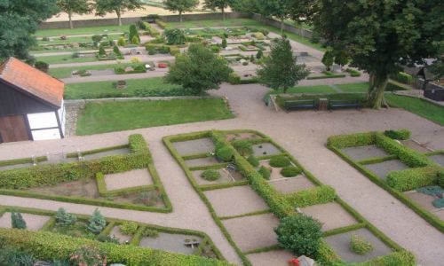 Zdjcie DANIA / Wyspa Bornholm / Cmentarz na wyspie / Cmentarze na Bornholmie 