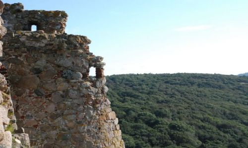 Zdjęcie DANIA / Bornholm  / Bornholm  / okienko + skarpa