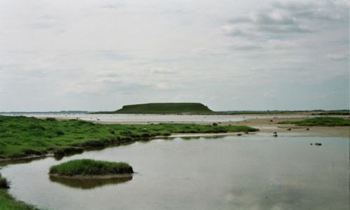 Zdjecie DANIA / Fiord morza Polnocnego w Roskilde, Na Zelandii w Danii / tajemnicza niby wysepka - a niby polwysep wylaniajacy sie na wschodniej stronie wybrzeza f / fiord w Roskilde i tajemnicza wyspa