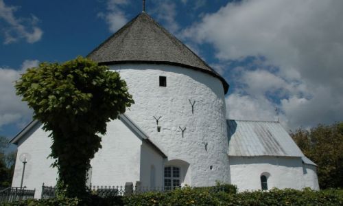 Zdjęcie DANIA / Bornholm / Nylars / kościół rotundowy
