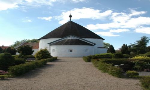 Zdjęcie DANIA / Bornholm / Olsker / kościół rotundowy