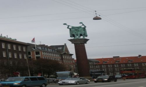 Zdjecie DANIA / Kopenhaga / plac przy deptaku / oczekiwanie