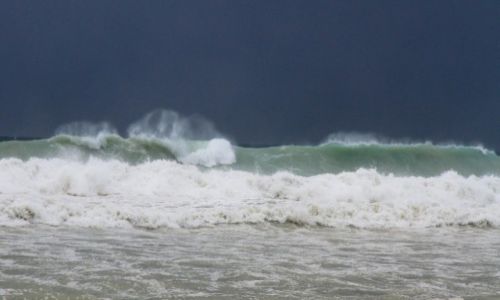 Zdjcie DOMINIKANA / wybrzee poudniowe / Punta Cana / Huragan Isaac nadchodzi