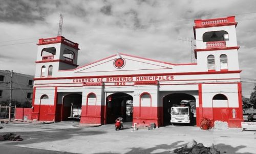 Zdjcie DOMINIKANA / Puerto Plata / Puerto Plata / old fire station
