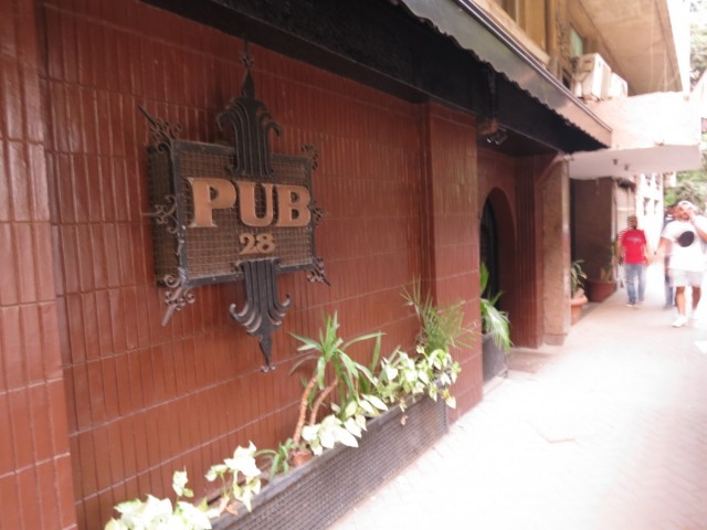 Zdj cia: Zamalek, Kair , PUB 28, EGIPT
